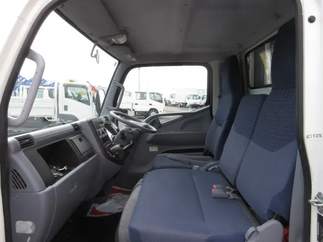 三菱 キャンターガッツ PDG-FB70B(2WD)の写真28