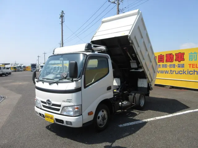 日野 デュトロ BDG-XZU368T(4WD)の写真1