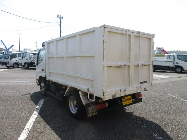 日野 デュトロ BDG-XZU368T(4WD)の写真9