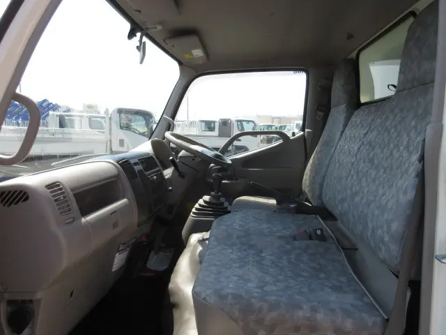 日野 デュトロ BDG-XZU368T(4WD)の写真29