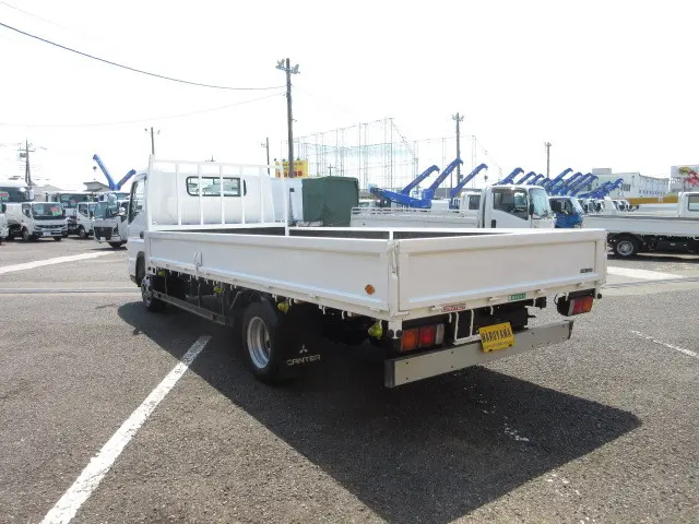 三菱 キャンター PA-FE82DG(2WD)の写真3