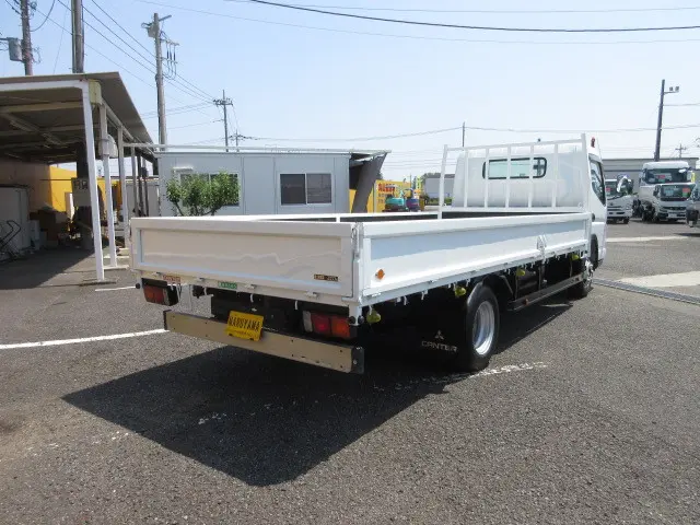 三菱 キャンター PA-FE82DG(2WD)の写真4
