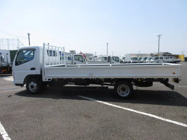 三菱 キャンター PA-FE82DG(2WD)の写真5