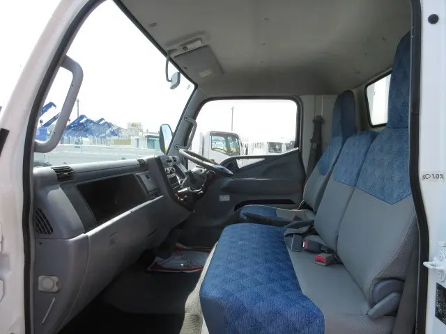 三菱 キャンター PA-FE82DG(2WD)の写真24