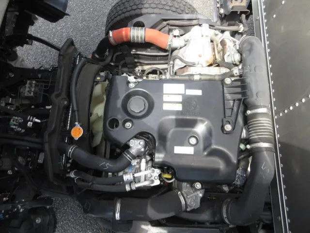 いすゞ エルフ TRG-NLR85AN(2WD)の写真23