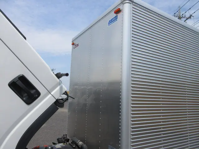 いすゞ エルフ TRG-NLR85AN(2WD)の写真30