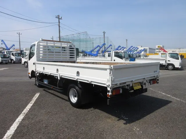 トヨタ ダイナ TKG-XZU775(4WD)の写真3