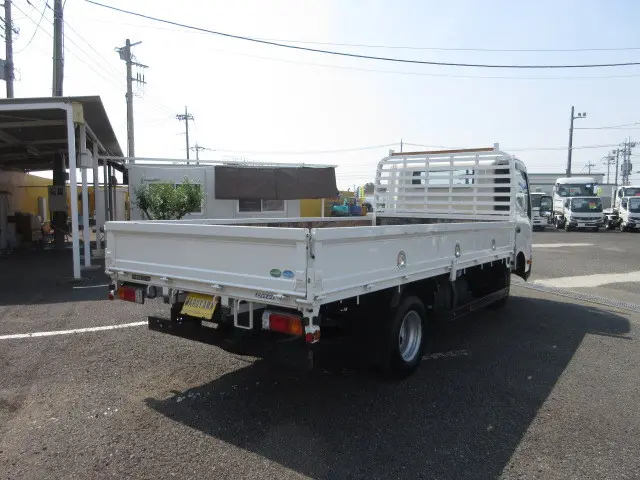 トヨタ ダイナ TKG-XZU775(4WD)の写真4