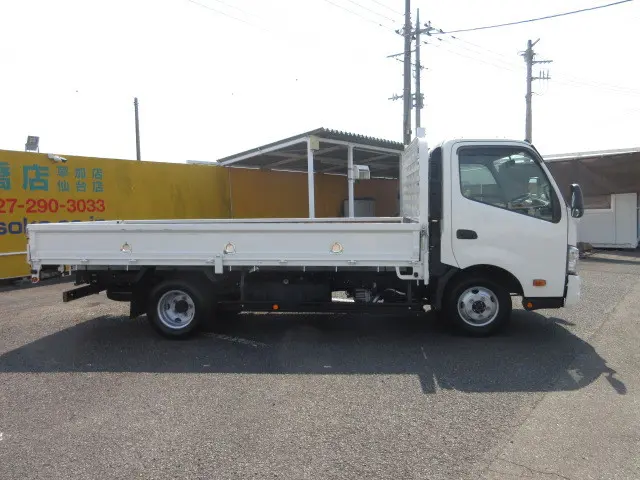 トヨタ ダイナ TKG-XZU775(4WD)の写真6