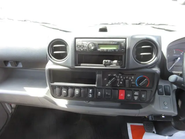 日野 デュトロ 2RG-XZU650M(2WD)の写真15