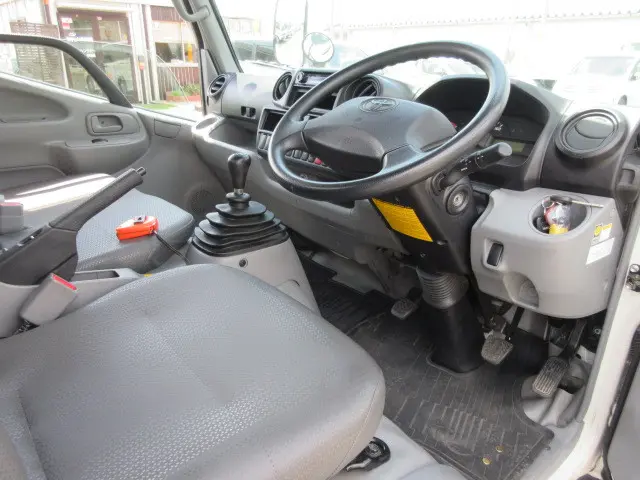 トヨタ ダイナ LDF-KDY281(4WD)の写真14