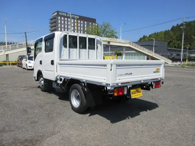 日産 アトラス 3DF-AHR87AF(2WD)の写真3