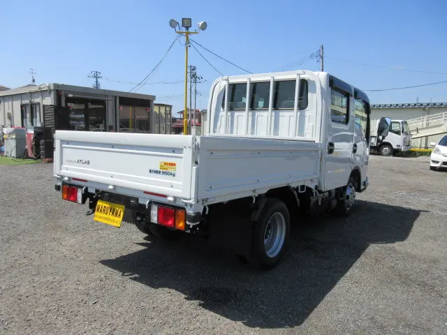 日産 アトラス 3DF-AHR87AF(2WD)の写真4