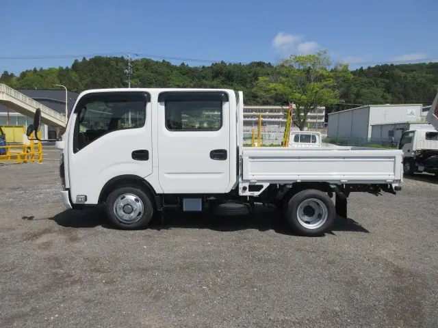 日産 アトラス 3DF-AHR87AF(2WD)の写真5