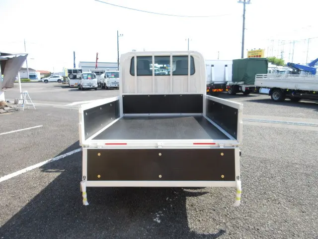 日産 アトラス 3DF-AHR87AF(2WD)の写真8