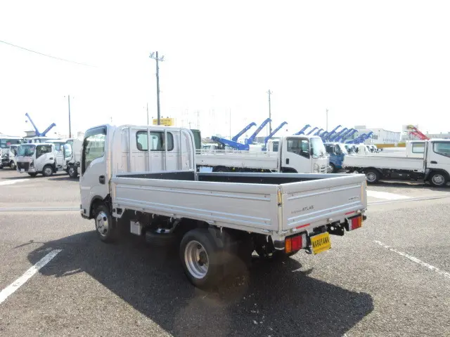 日産 アトラス 3DF-AHR87AF(2WD)の写真3