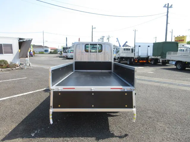 日産 アトラス 3DF-AHR87AF(2WD)の写真8