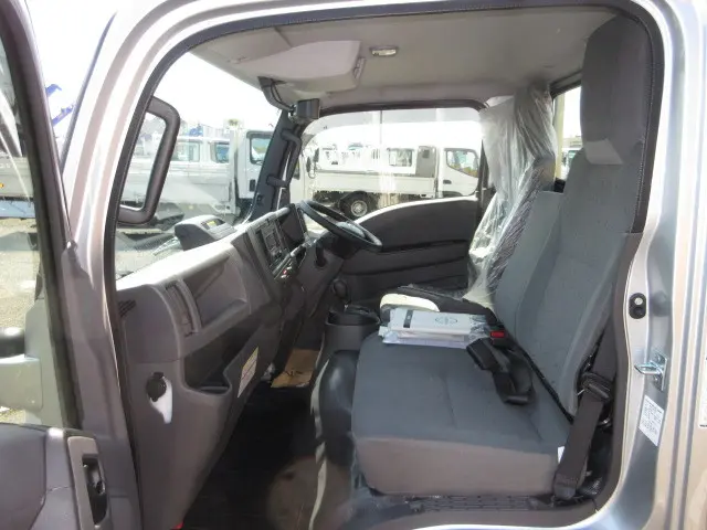 日産 アトラス 3DF-AHR87AF(2WD)の写真24