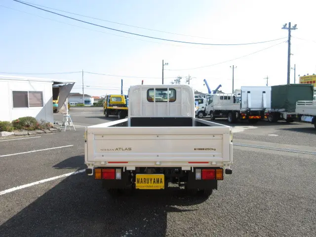 日産 アトラス 3DF-AHR87AF(2WD)の写真7