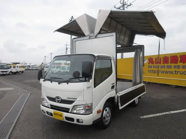 日野 デュトロ TKG-XZU605M(2WD)の写真1