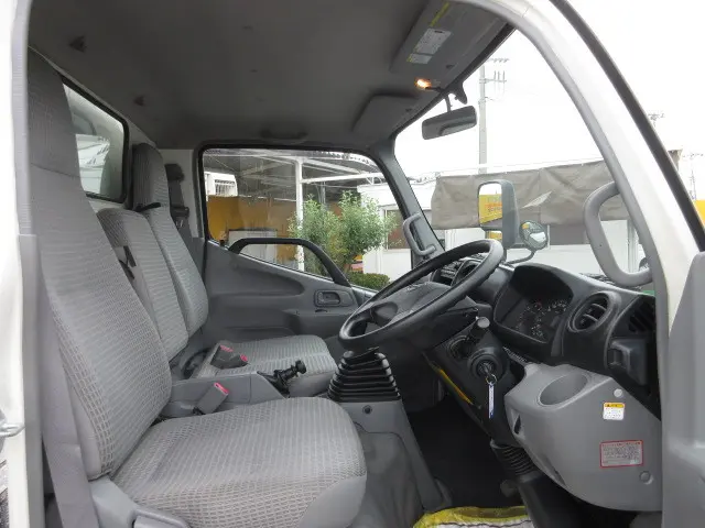 日野 デュトロ TKG-XZU605M(2WD)の写真17