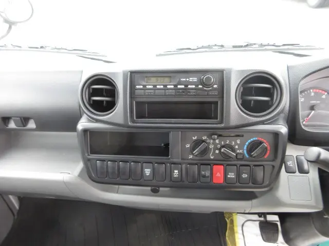 日野 デュトロ TKG-XZU605M(2WD)の写真19