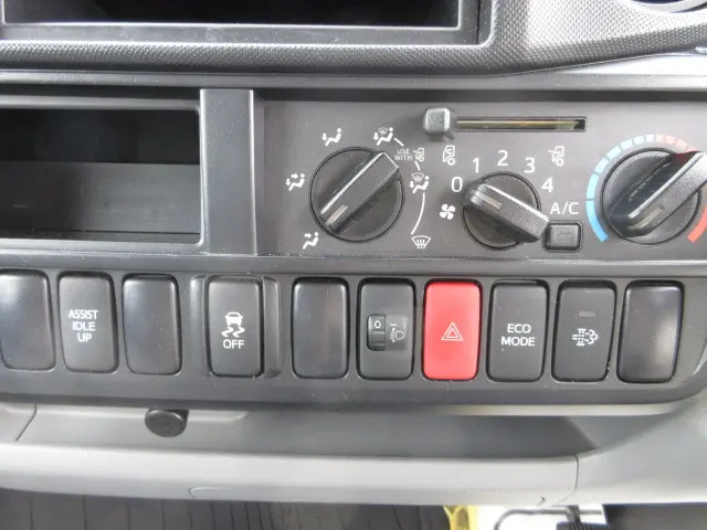 日野 デュトロ TKG-XZU605M(2WD)の写真22