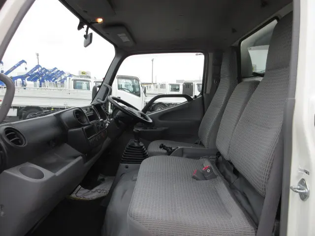 日野 デュトロ TKG-XZU605M(2WD)の写真27