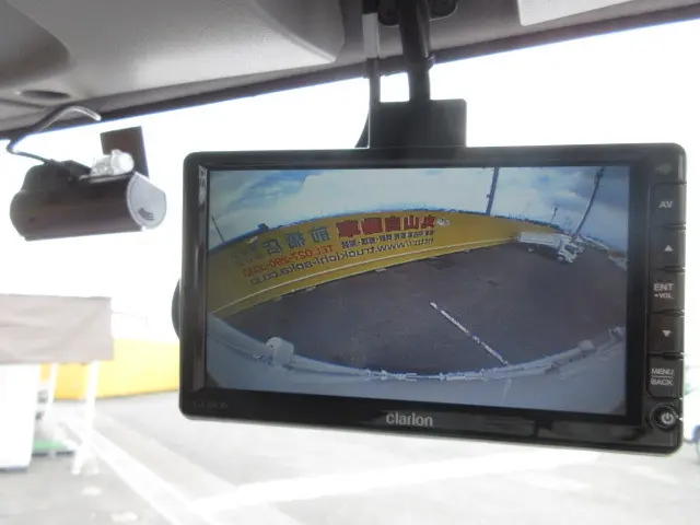 いすゞ エルフ 2RG-NPR88AM(2WD)の写真16