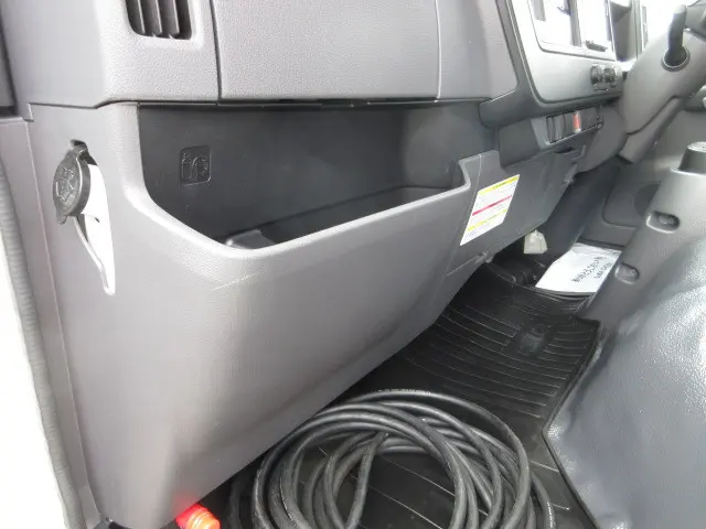 いすゞ エルフ 2RG-NPR88AM(2WD)の写真19