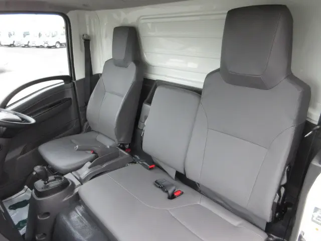 いすゞ エルフ 2RG-NPR88AM(2WD)の写真20