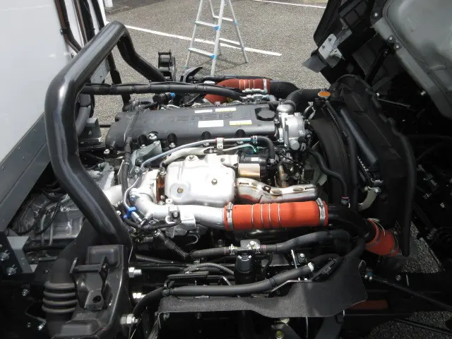 いすゞ エルフ 2RG-NPR88AM(2WD)の写真26