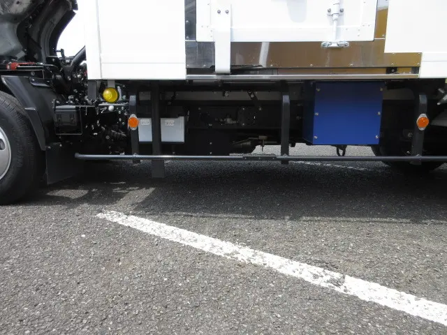 いすゞ エルフ 2RG-NPR88AM(2WD)の写真30