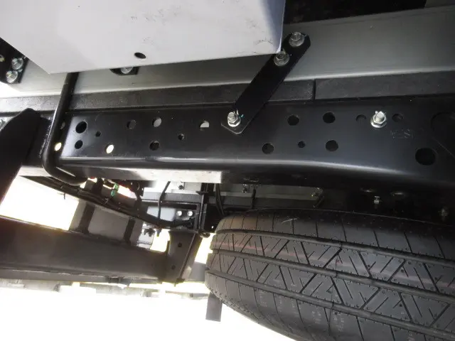 いすゞ エルフ 2RG-NPR88AM(2WD)の写真48