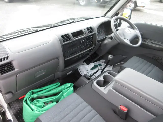 マツダ ボンゴトラック DBF-SLP2L(4WD)の写真15