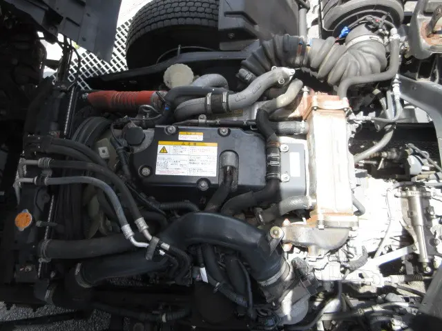 いすゞ フォワード 2RG-FRR90T2(2WD)の写真25