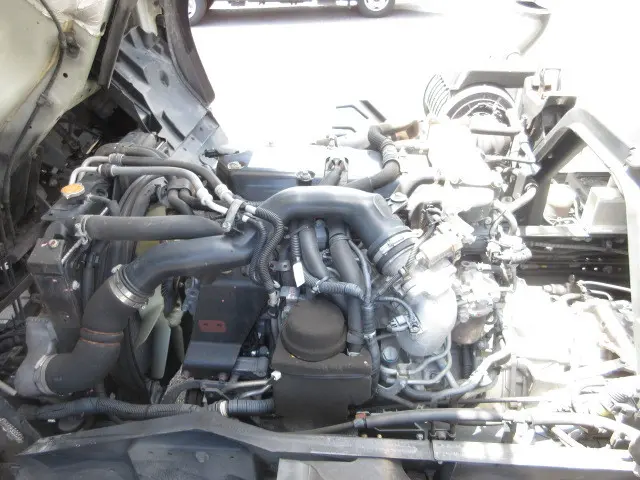 いすゞ フォワード 2RG-FRR90T2(2WD)の写真26