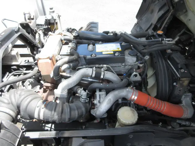 いすゞ フォワード 2RG-FRR90T2(2WD)の写真27