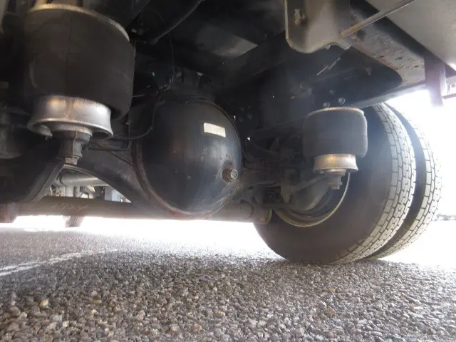 いすゞ フォワード 2RG-FRR90T2(2WD)の写真30