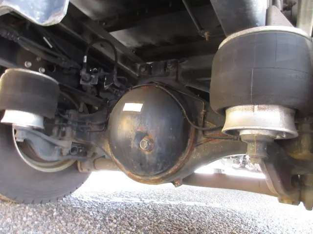 いすゞ フォワード 2RG-FRR90T2(2WD)の写真31
