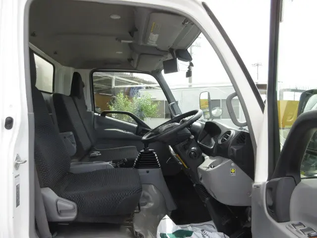 日野 デュトロ 2RG-XZU710M(2WD)の写真8
