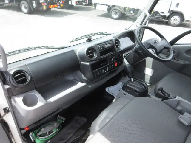 トヨタ ダイナ 2RG-XZU650(2WD)の写真18