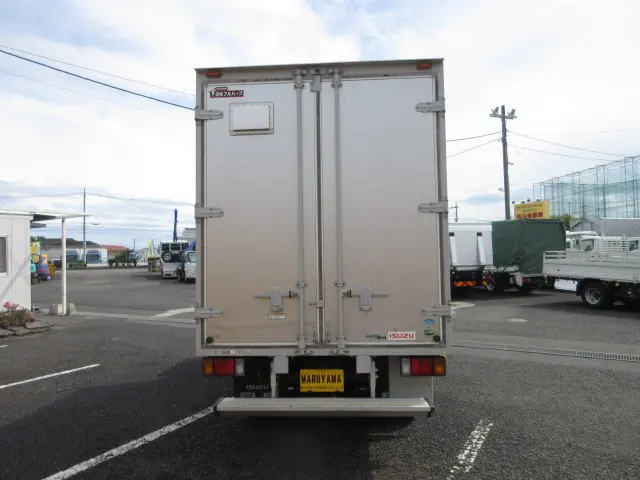いすゞ エルフ TRG-NLS85AN(4WD)の写真7