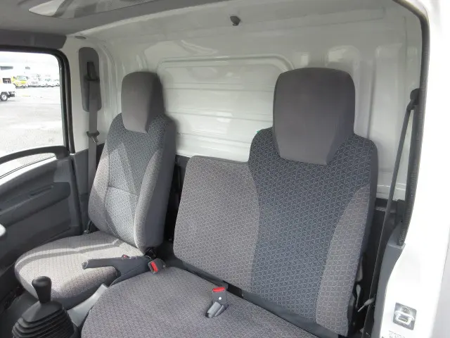 いすゞ エルフ TRG-NLS85AN(4WD)の写真20