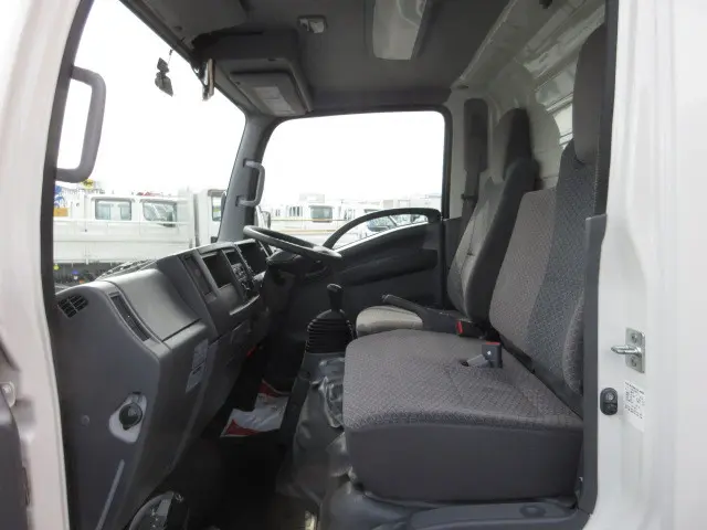 いすゞ エルフ TRG-NLS85AN(4WD)の写真22