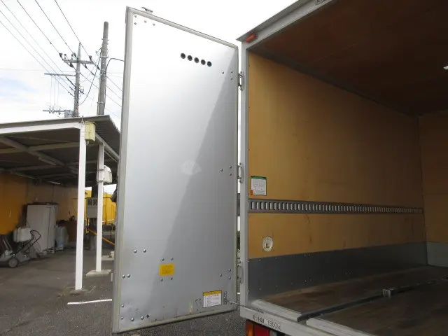 いすゞ エルフ TRG-NLS85AN(4WD)の写真36