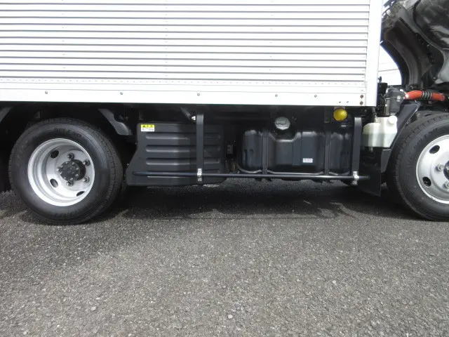 いすゞ エルフ TRG-NLS85AN(4WD)の写真42