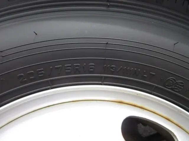 いすゞ エルフ TRG-NLS85AN(4WD)の写真47
