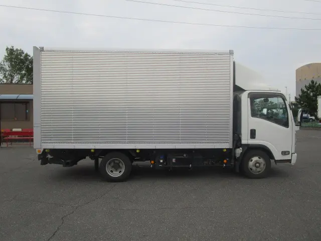 いすゞ エルフ 2RG-NPR88AN(2WD)の写真6