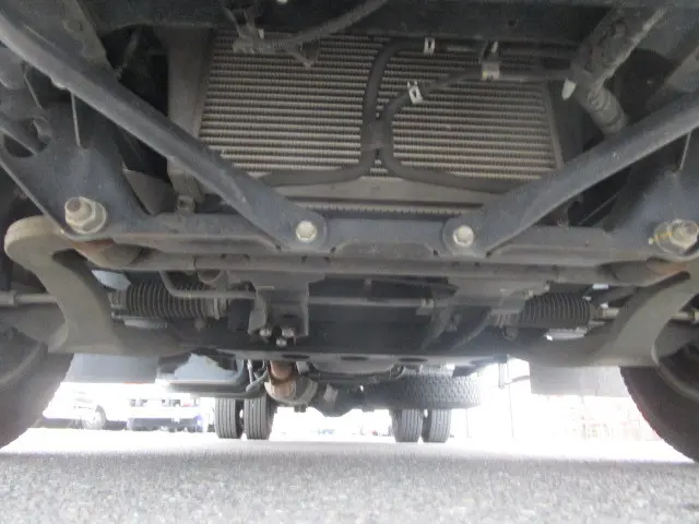 いすゞ エルフ 2RG-NPR88AN(2WD)の写真31